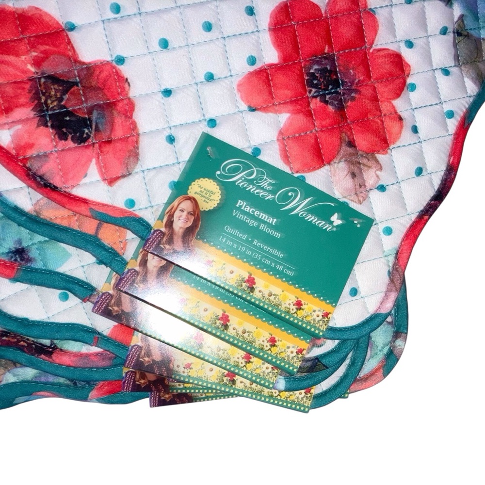 Pioneer Woman Floral Quilted Placemat - Teal Trim (10) New